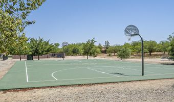 1090 E Lyle Canyon Dr, Sahuarita, AZ 85629