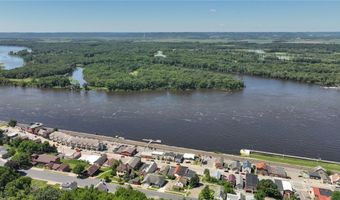 106 S 2nd St, Alma, WI 54610