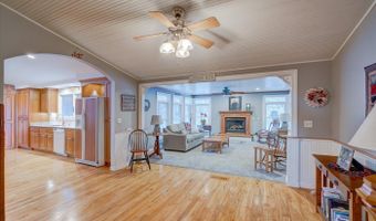 7422 Loy Rd, Arena, WI 53503