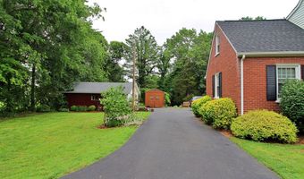 1538 Redfields Rd, Appomattox, VA 24522