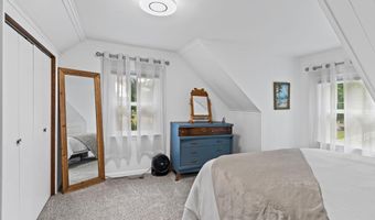 18 Oxford Rd, Albany, NY 12203