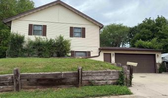 540 S 8th St, Akron, IA 51001