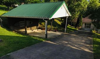 18 Madison St, Beattyville, KY 41311