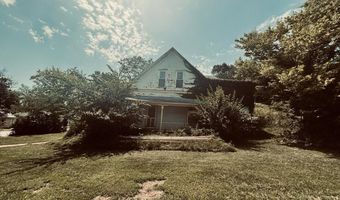 400 1st St, Anderson, MO 64831