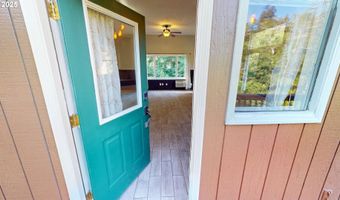 17285 RUSTIC Ln, Brookings, OR 97415