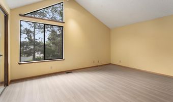 1869 NE Moonglow Ct, Bend, OR 97701