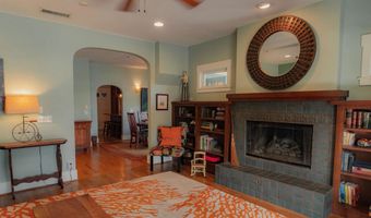210 E 6th Ave, Escondido, CA 92025