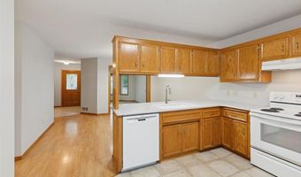 14242 Glencove Trl, Apple Valley, MN 55124