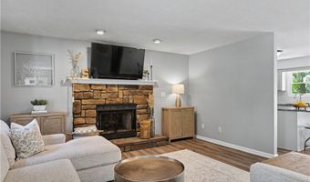 408 Abbyshire Rd, Akron, OH 44319