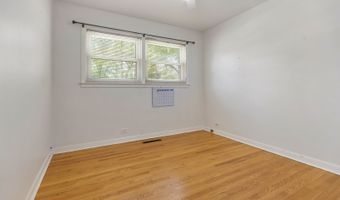 323 S Prindle Ave, Arlington Heights, IL 60004