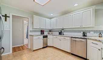 1224 Roosevelt Dr, Alice, TX 78332
