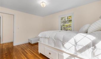 35 Hallville Rd, Exeter, RI 02822