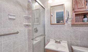 23 Marjorie Dr, Airmont, NY 10901
