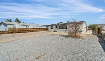 863 Jennys Ln, Fernley, NV 89408