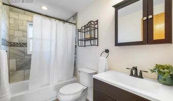 870 Hemlock Way, Broomfield, CO 80020