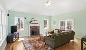 50 Golden Run Rd, Bolton, MA 01740