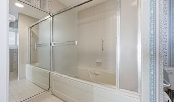 701 BEACH Ave 201, Atlantic Beach, FL 32233