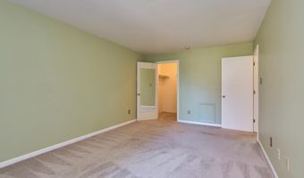 8302 TOBIN Rd 11, Annandale, VA 22003