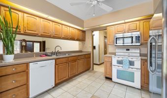 271 N McClellan St 105, Auburn, IN 46706