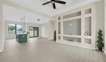 507 Tower Oak Dr, Alamo, TX 78516