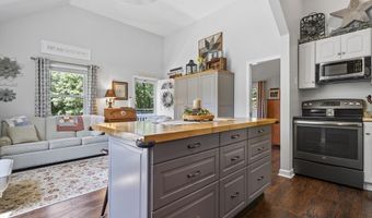 9 Meridien Way, Billerica, MA 01821