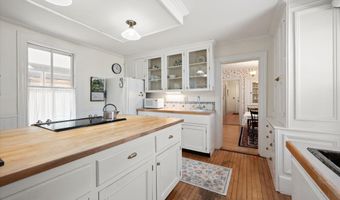 89 Parkview Ave, Bangor, ME 04401