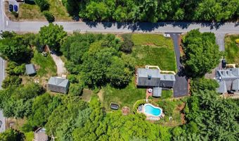5 Spring Hill Rd, Bedford, NH 03110