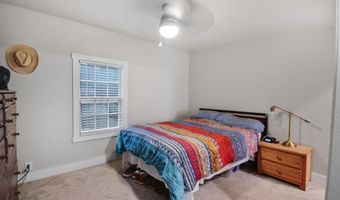 318 W Lake Dr, Weatherford, TX 76087