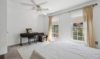 2544- D S ARLINGTON MILL Dr, Arlington, VA 22206