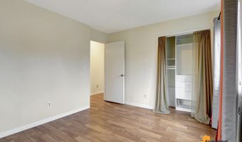 6411 Ridge Tree Cir, Anchorage, AK 99507