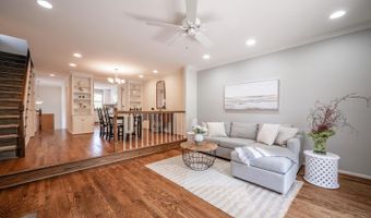 3814 N RICHMOND St, Arlington, VA 22207