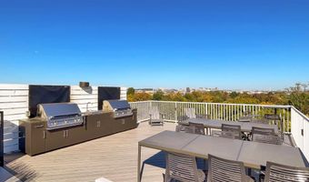 635 SLATERS Ln G-01, Alexandria, VA 22314