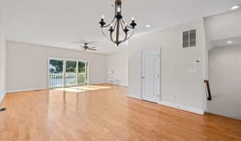 10900 HOLYSTONE Ln 202, Berlin, MD 21811