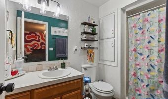 990 Hazel St, Aumsville, OR 97325