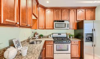 14 E HAMBURG St E, Baltimore, MD 21230