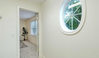273 Maple Ave, Barrington, RI 02806