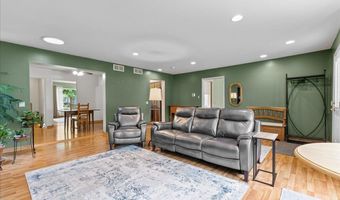 681 Archwood Dr, Ann Arbor, MI 48103