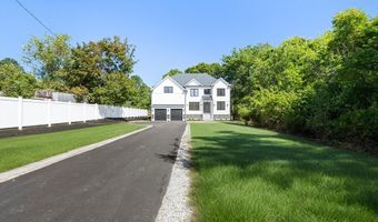 130 Zoar Ave, Attleboro, MA 02703