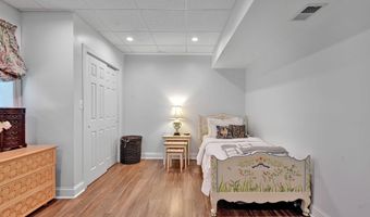 6907 BRADLEY Blvd, Bethesda, MD 20817
