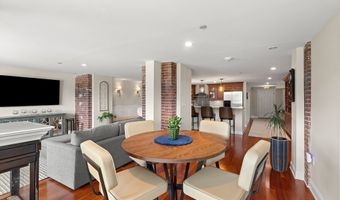 60 Merrimac St 701, Amesbury, MA 01913