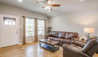 1105 S Fannin St, Alvarado, TX 76009