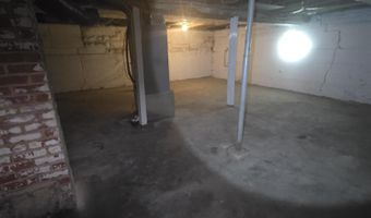 1028 R St, Bedford, IN 47421