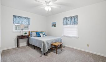 7208 Hampton Dr, Biloxi, MS 39532