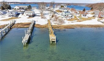 Barnacle Road, Narragansett, RI 02882