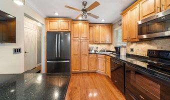 6 Juniper Rd, Alloway, NJ 07422