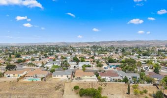 656 Flora Dr, Oceanside, CA 92057