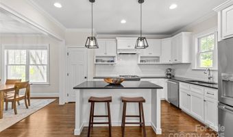1241 Rollins Ave, Charlotte, NC 28205