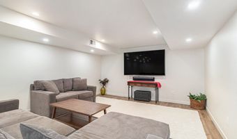 2659 Bedford Rd, Ann Arbor, MI 48104