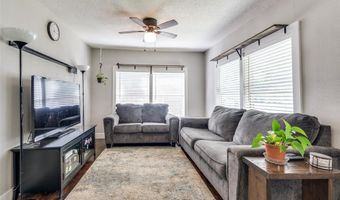 201 E Davis Ave, Alvarado, TX 76009