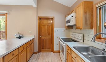 497 S Main St, Andover, MA 01810